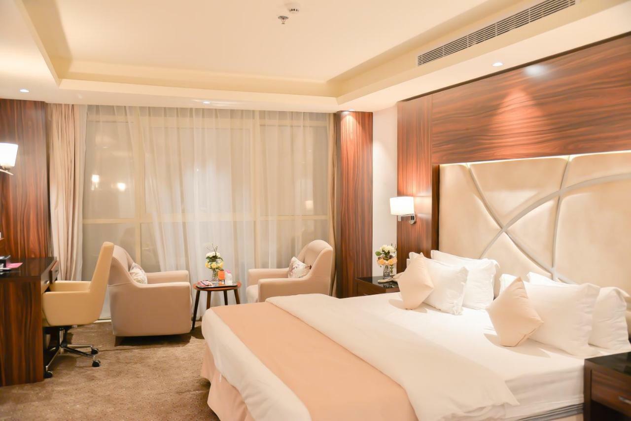 Ebreez Hotel Jeddah Eksteriør billede